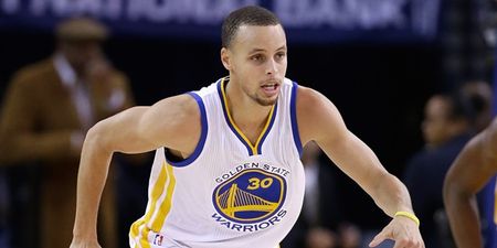 VINE: Stephen Curry performs the most amazing basketball assist we’ve ever seen