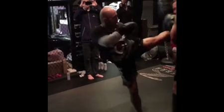 Video: Joe Rogan trains with 10-time Muay Thai World Champion John Wayne Parr