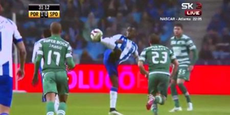 Video: Jackson Martinez with an assist of the season contender for Porto