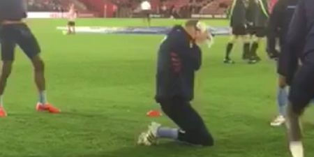 VINE: Brede Hangeland leaves legs wide open in Crystal Palace warm-up, gets nutmegged to death