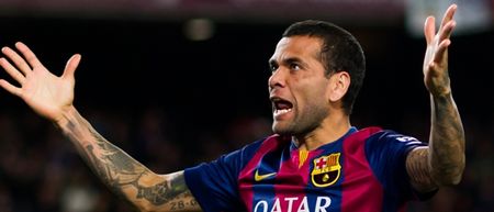 VIDEO: Dani Alves turned into Spiderman on the team coach after Barcelona’s victory over Villareal