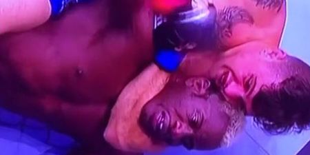 Vine + GIF: UFC referee Eduardo Herdy might give Wayne Barnes a run for his money