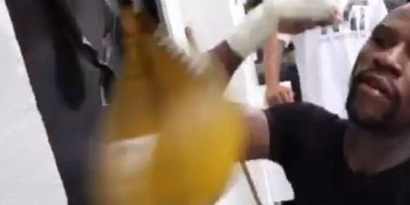 VIDEO: Prepare to be hypnotised by Floyd Mayweather’s work on the speed bag
