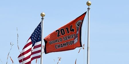Video: San Francisco Giant Madison Bumgarner arrives with World Series banner on back of police horse