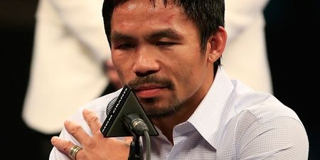 Pic: Manny Pacquiao is really following through with this whole shoulder injury