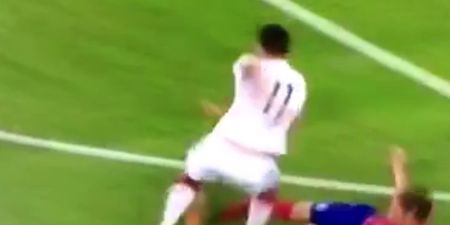 VINE: Emre proves he Can sell a wonderful dummy for Germany U21s