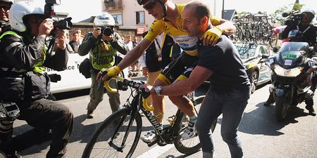 The Tour de France loses its leader after a ridiculous crash 1km from the finish line