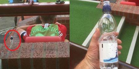 Pic: Ryan Giggs wasn’t happy with a fan who stole Bastian Schweinsteiger’s water bottle