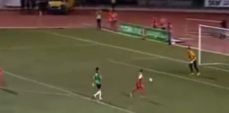 VIDEO: Algerian keeper goes ‘full Neuer’, absolutely nails it