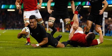 Julian Savea’s frighteningly bone-crunching power try scares the living Jaysus out of Twitter
