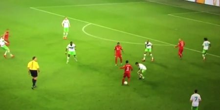 VIDEO: Thiago with an utterly scrumptious up-and-down, curling, threaded pass for Bayern