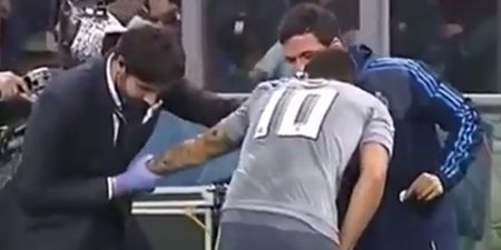 VIDEO: Real Madrid physio fixes James Rodriguez’ “dislocated shoulder” in five seconds