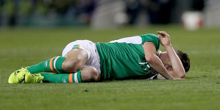 WATCH: Misery for Kevin Doyle as serious-looking injury ends his return early