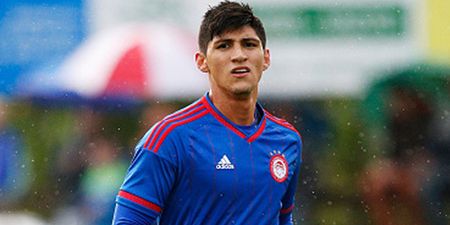 REPORTS: Armed masked men kidnap Olympiakos striker Alan Pulido in Mexico