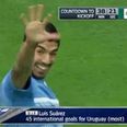 Watch: He can nutmeg a mermaid, but Luis Suarez really can’t wave