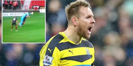 WATCH: Rob Elliot’s spot as Newcastle No.1 looks safe if this howler is anything to go by