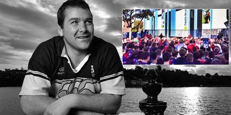 WATCH: Munster fans in Paris pay tribute to Anthony Foley with spine-tingling Fields of Athenry rendition