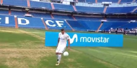 Real Madrid’s latest signing has keepie uppie disaster at his unveiling