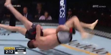UFC fighter knocks himself out in absolutely spectacular fashion