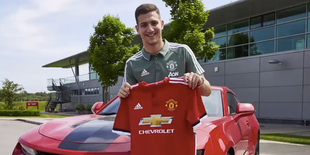 Manchester United announce signing of Diogo Dalot