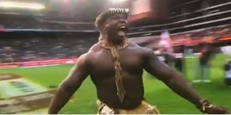 South African tribal dancers’ attempt to scare England Rugby team fails spectacularly