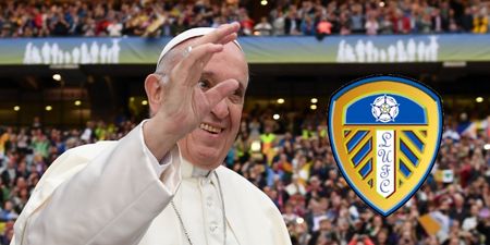 Chairman presents Pope Francis with Leeds United jersey