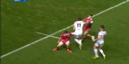 Jacob Stockdale scores a sensational solo try against the Scarlets
