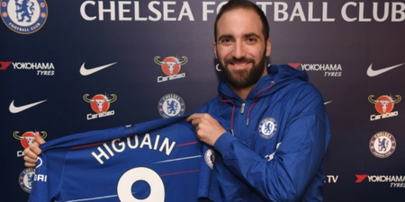 Gonzalo Higuaín officially signs for Chelsea but he will have to wait for debut