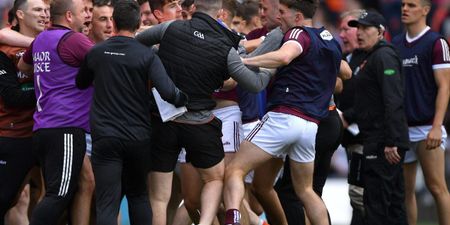 ‘They’re a distraction’ – Barry Cahill on players outside of the 26-man panel being on the pitch