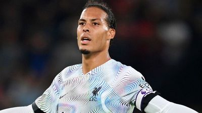 Virgil van Dijk latest footballer to suffer from fickle social media treatment after United defeat