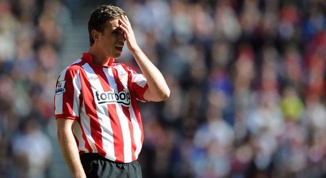 Jordan Henderson explains how a nerve-wrecking encounter with Roy Keane had him "dripping with sweat" when he was a youth player at Southampton.
